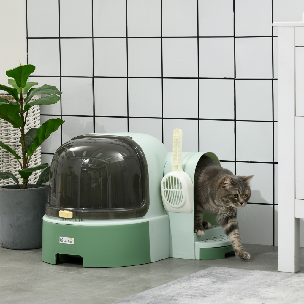 Bac à litière salle de bain moderne avec chat